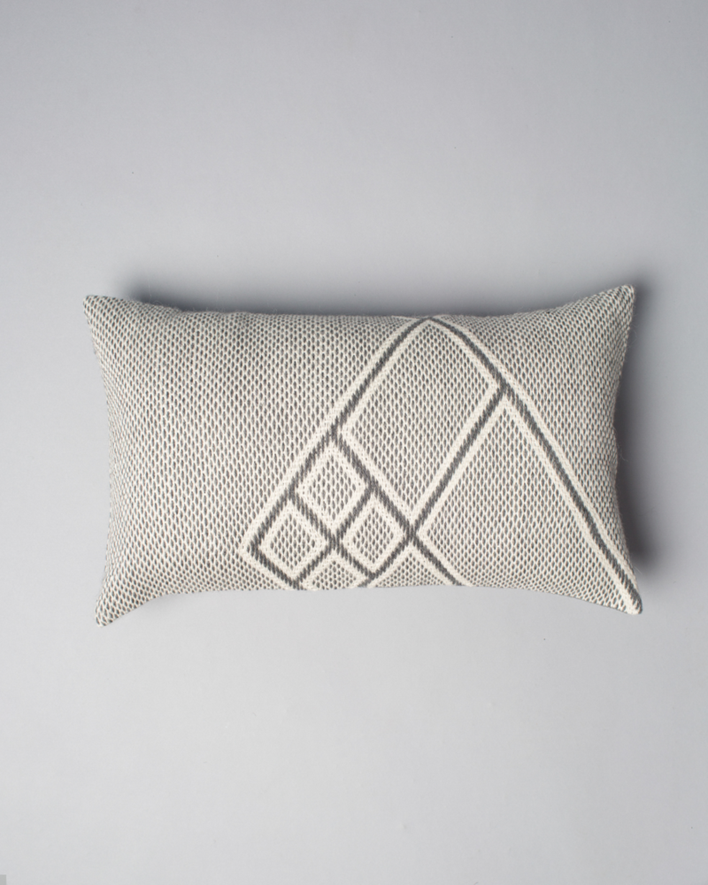 Che Lumbar Pillow in Light Grey